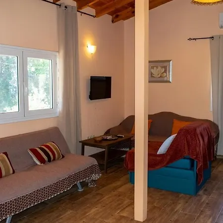 Apartman Takis & Eirini Family