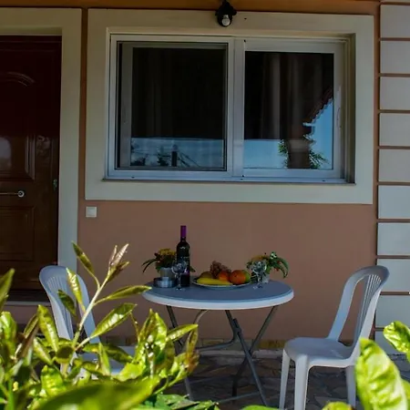 Takis & Eirini Family Apartman Pérama