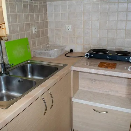 Takis & Eirini Family Pérama