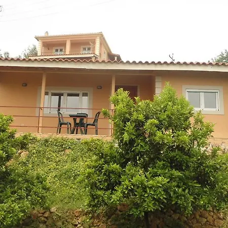 Takis & Eirini Family Pérama