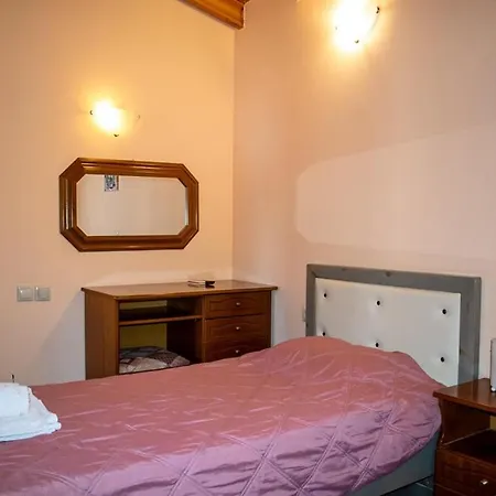 Takis&eirini Family Apartment