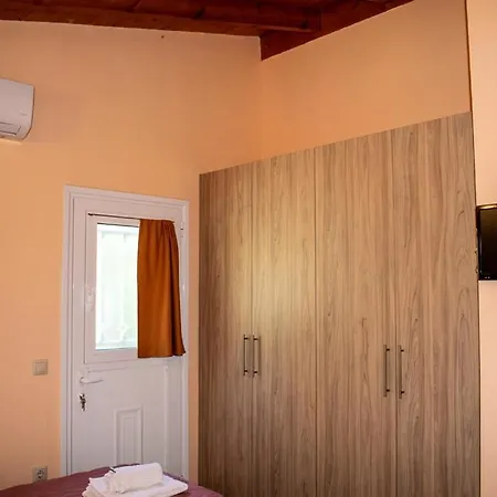 Takis & Eirini Family Apartamento