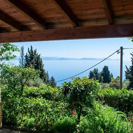 Takis&eirini Family Apartment *