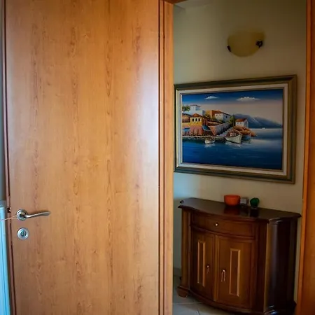 Takis & Eirini Family Apartment