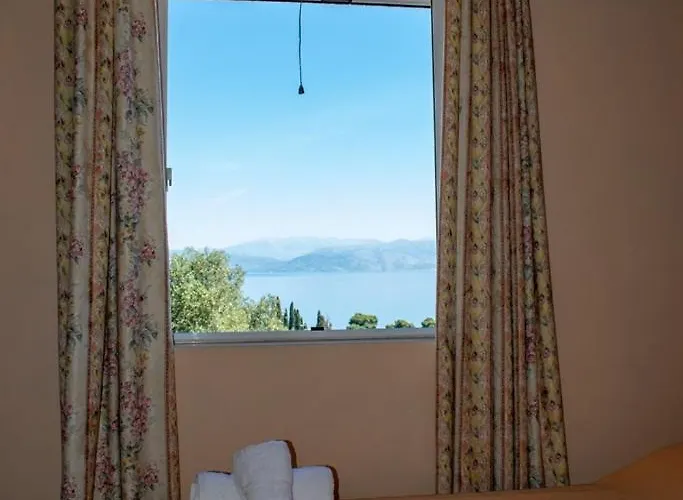 Takis & Eirini Family * Perama (Corfu)